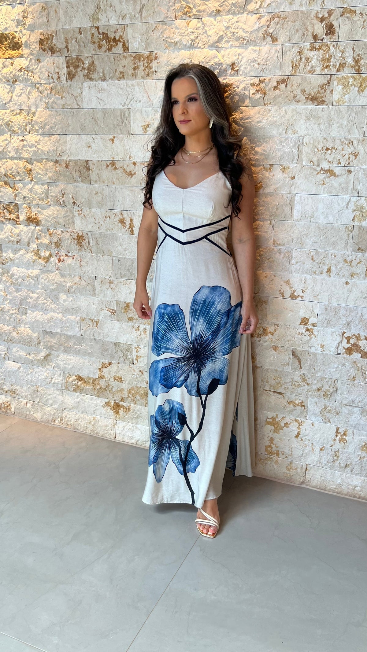 Vestido Longo Floral com Detalhes em Preto 5902