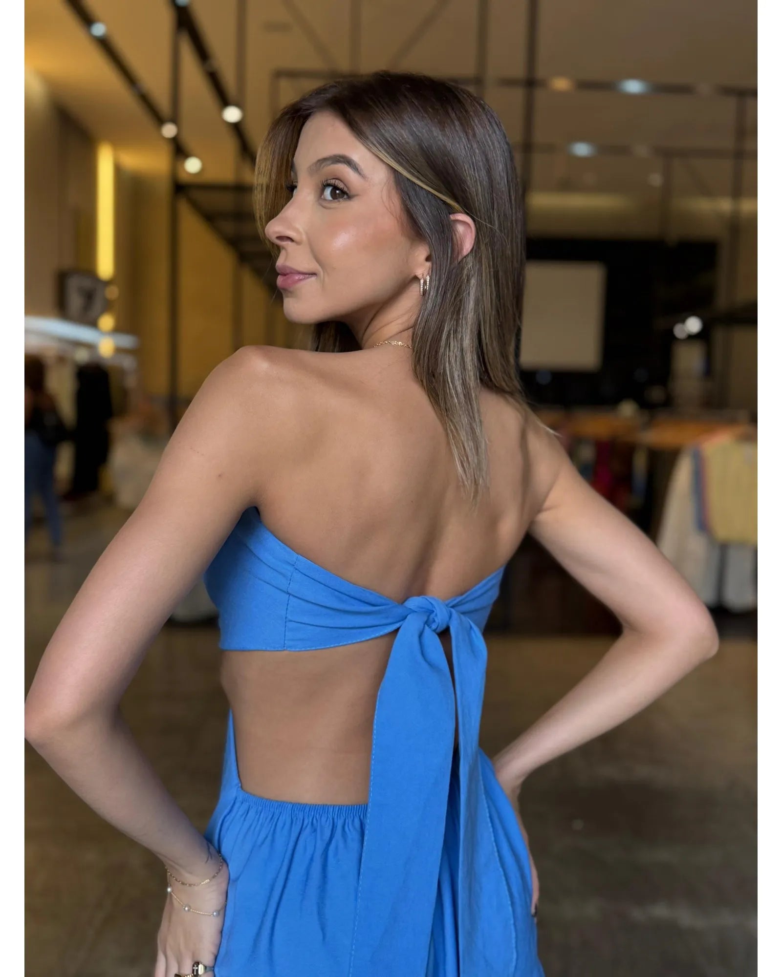 Vestido Longo Detalhe Amarração