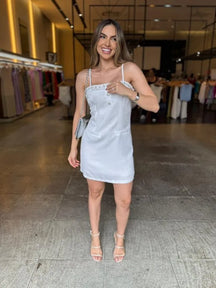 Vestido Curto Detalhe Strass