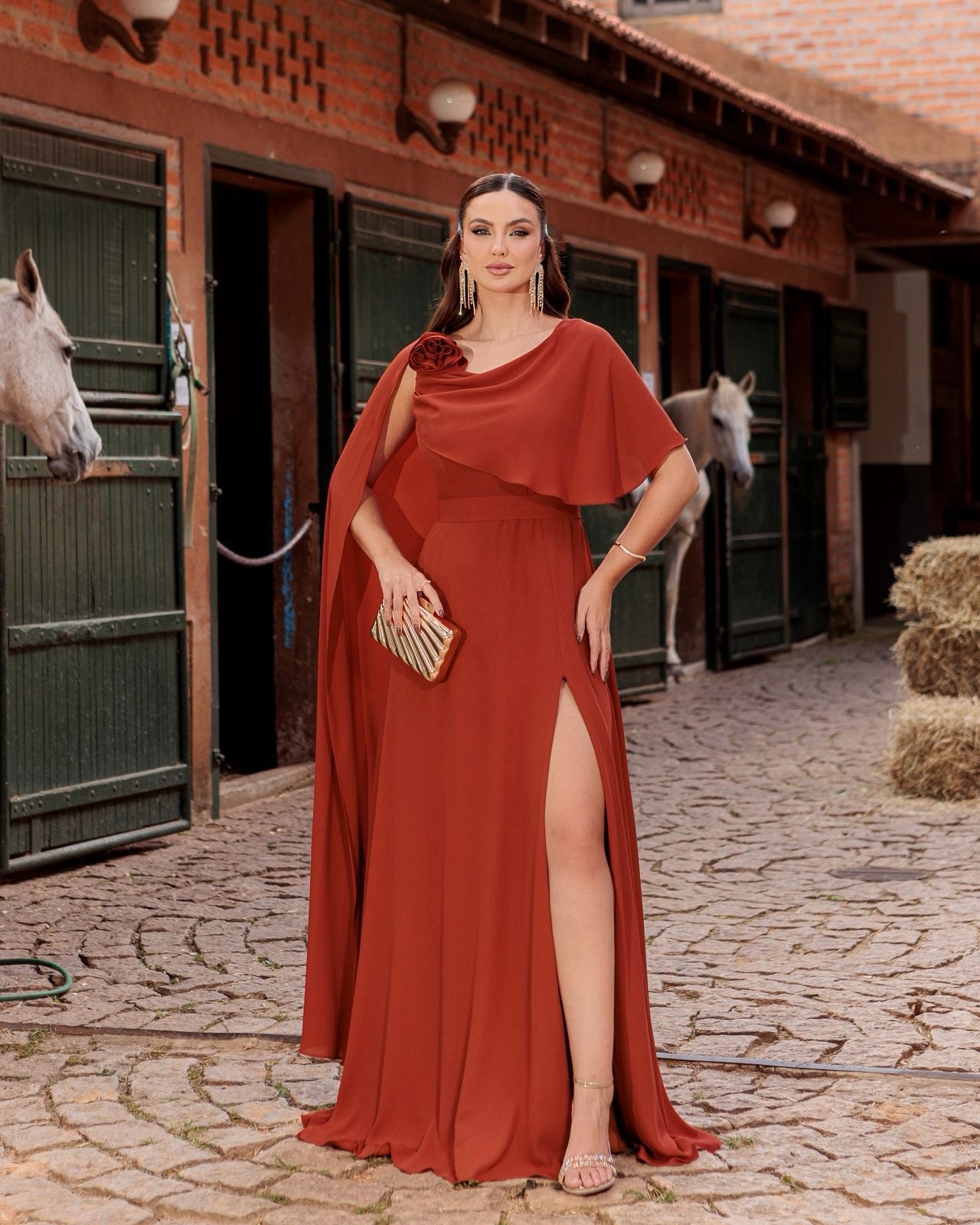 Vestido Longo Capa Flor PHI- 6032