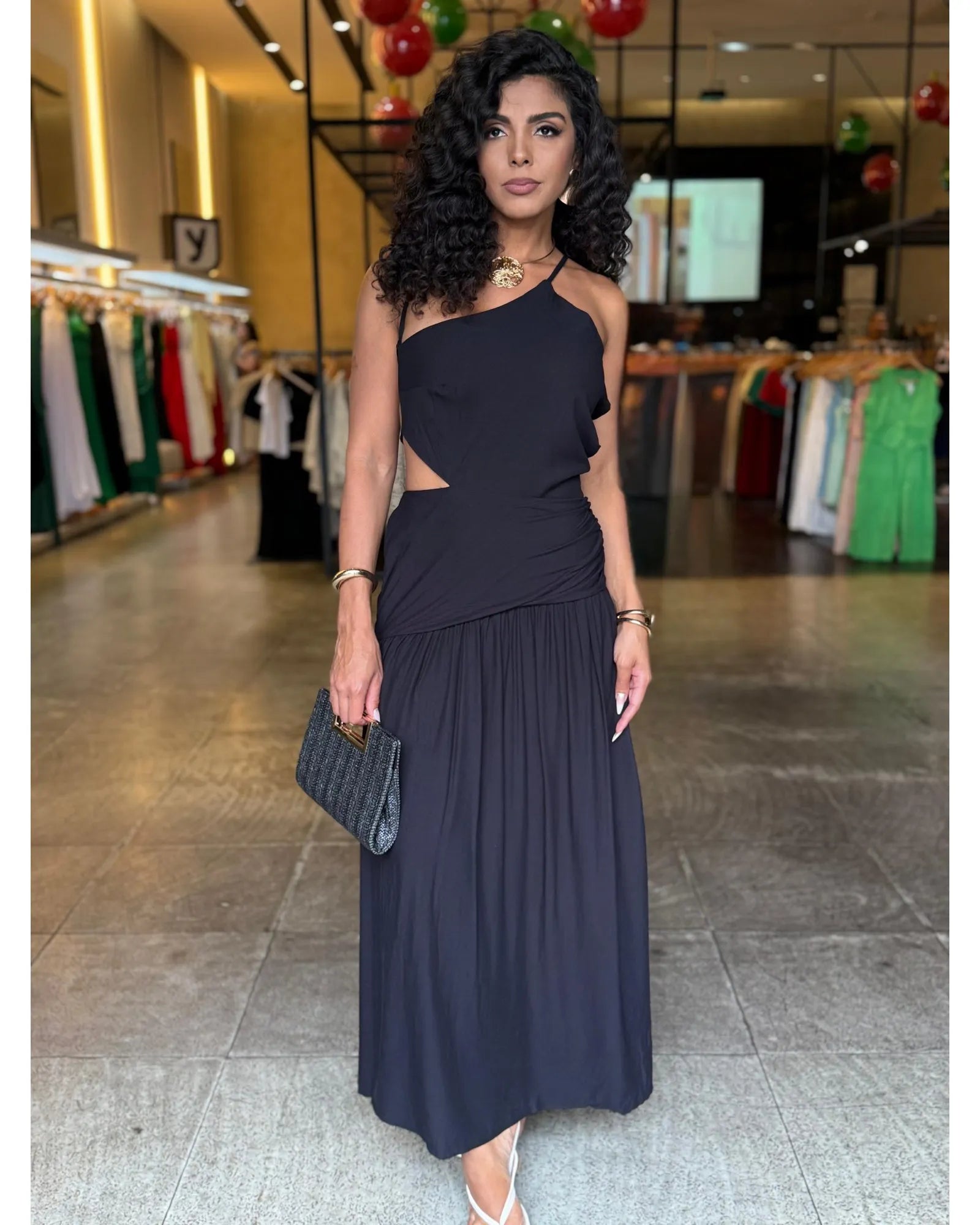 Vestido Longo Luxo Detalhes