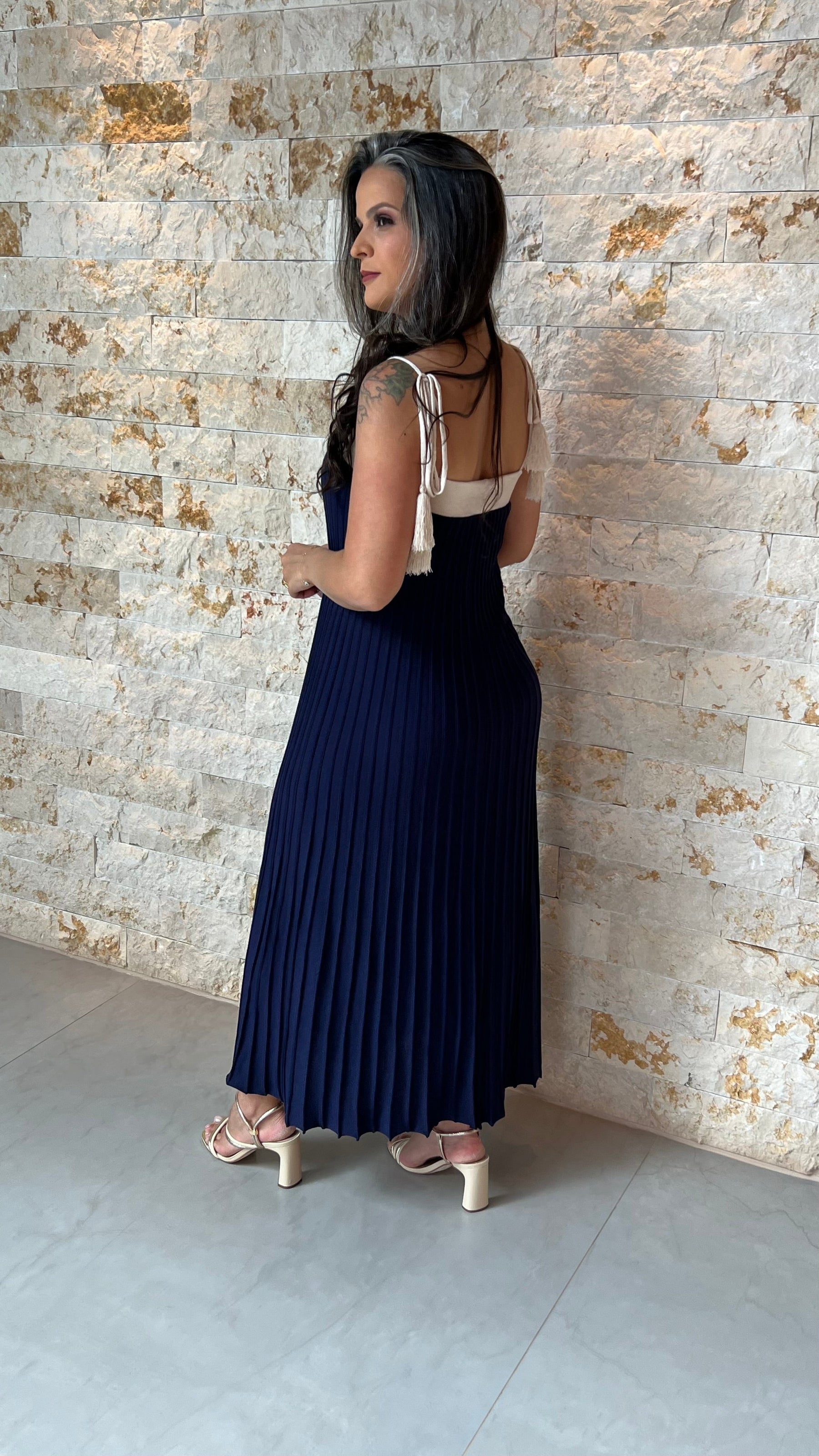 Vestido Midi Tricô Plissado POLI- Azul Marinho 5896