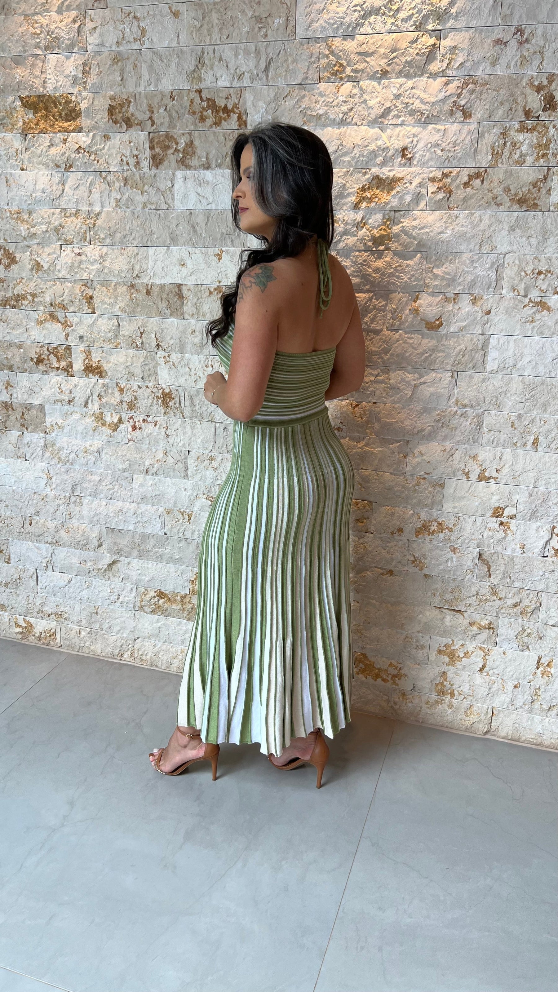 Vestido Midi Tricô Plissado Diag Poli- Verde 5947