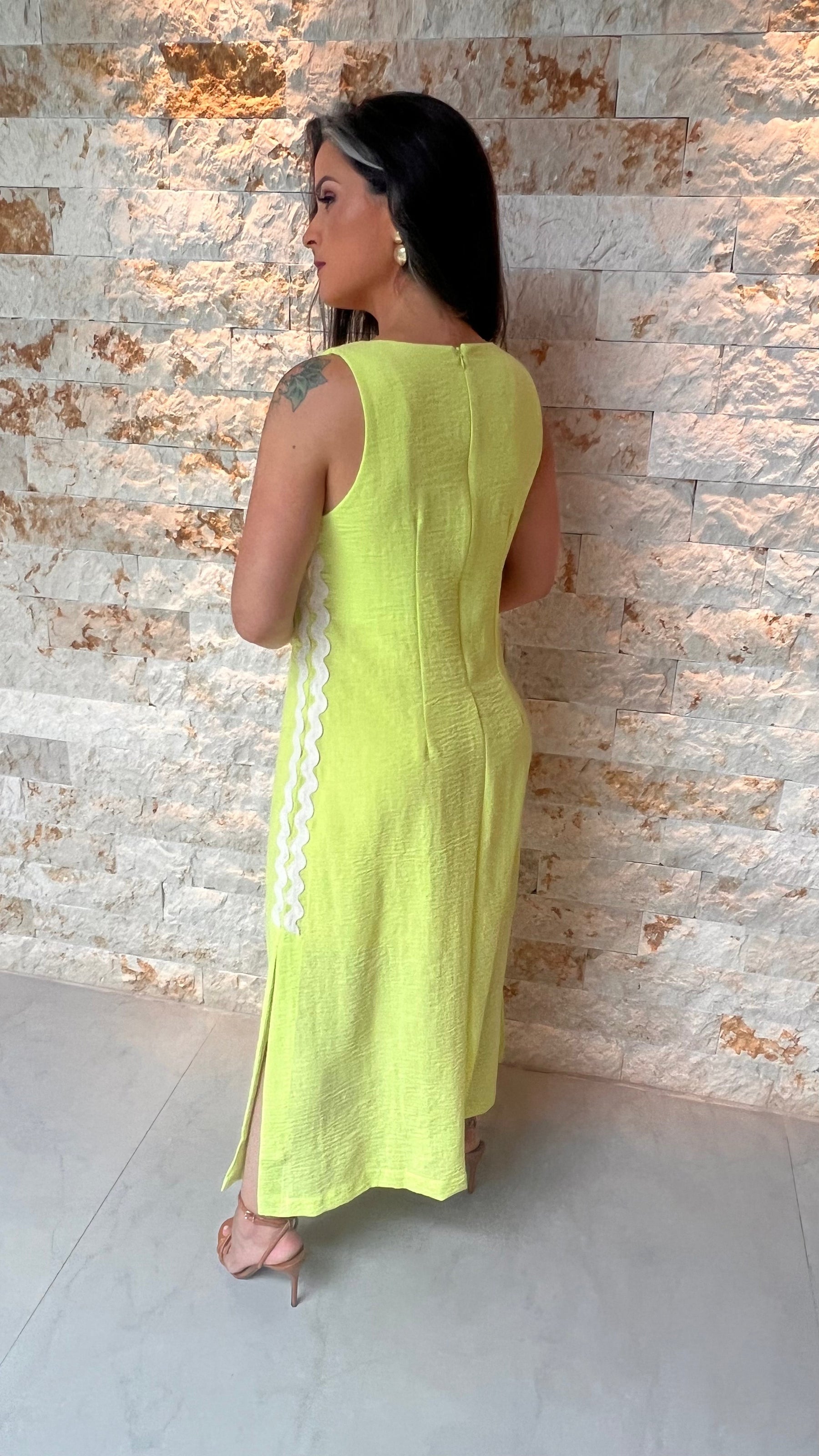 Vestido Midi Listra Lateral ILLU - Lima 5455