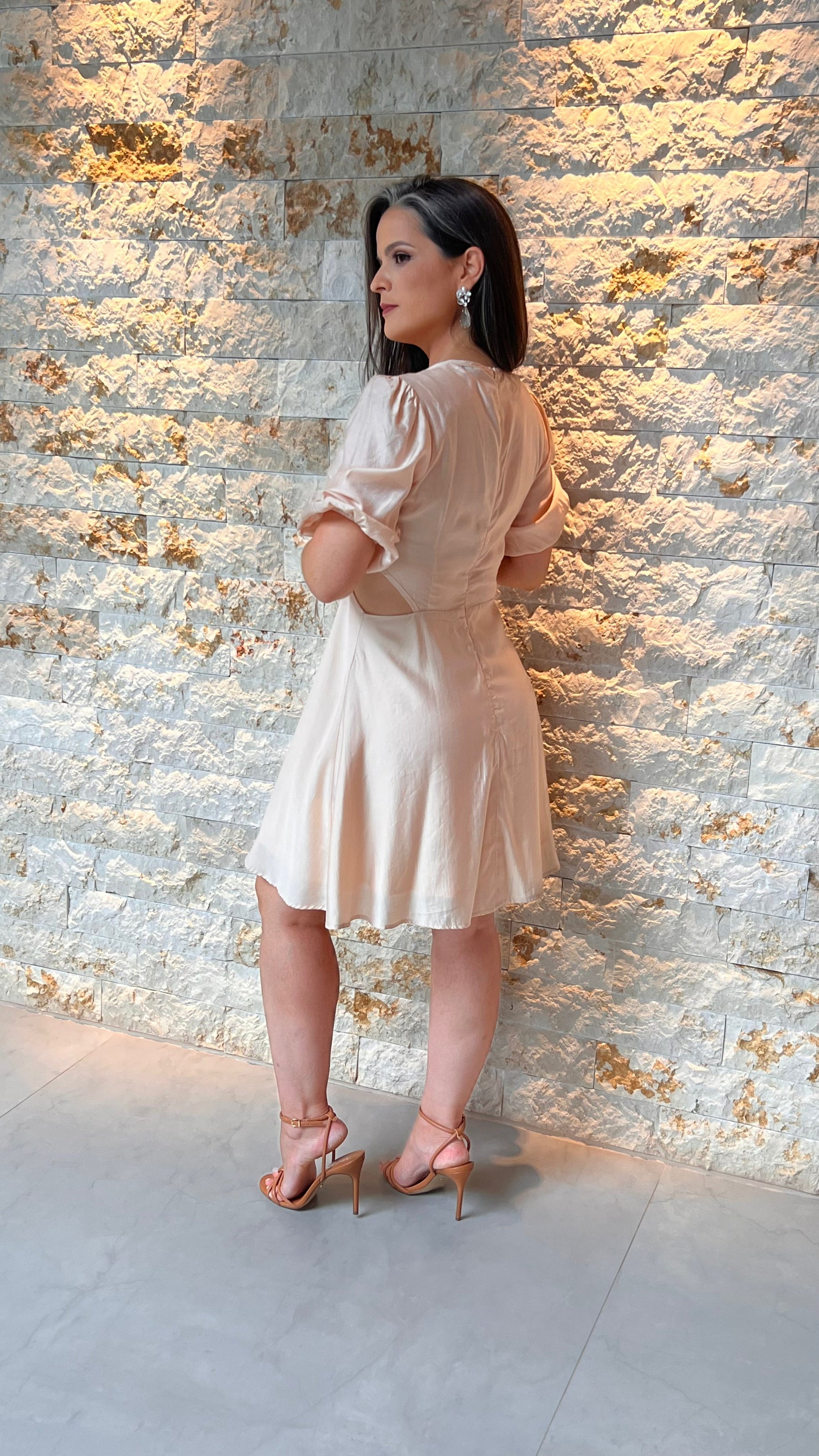 Vestido Curto Vazado Cintura EAG- Liso Bege 5477