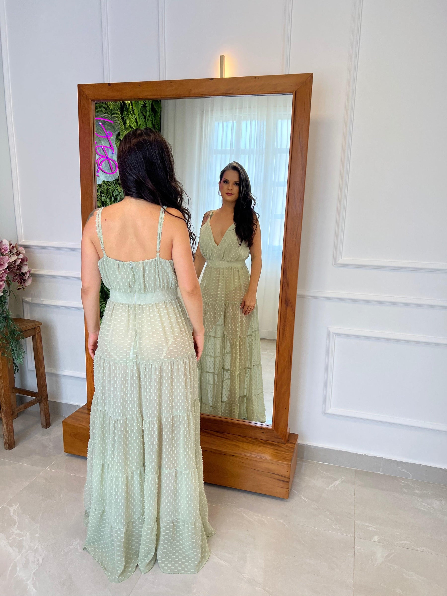 Vestido Longo Hot Pants Decote V - Liso  Verde Claro 3755